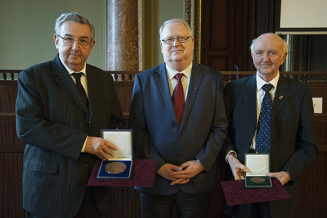 Czitrovszky Aladár és Kroó Norbert kitüntetése
