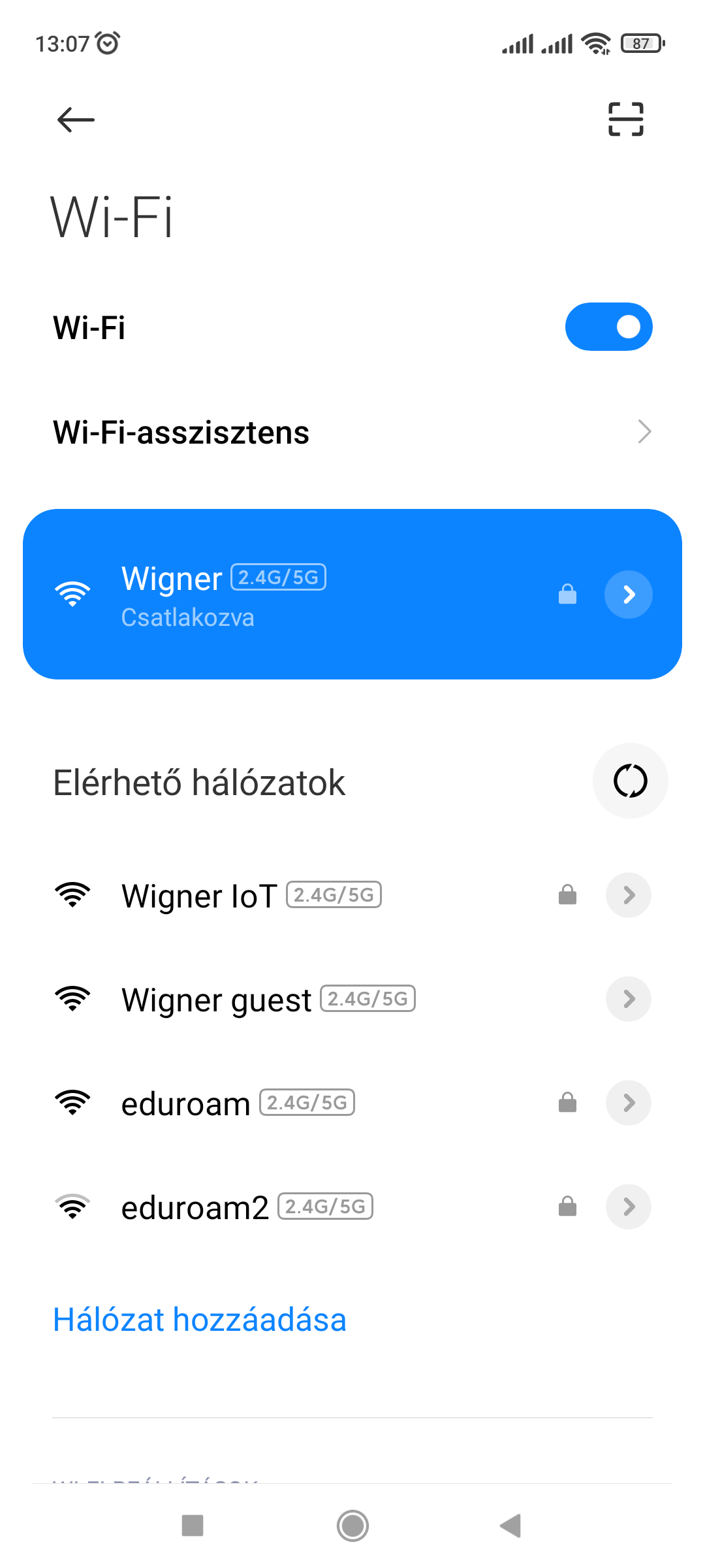 csatlakozva